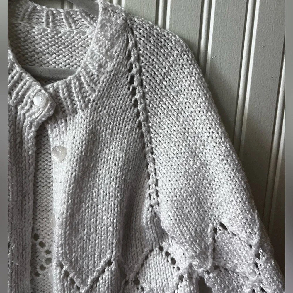 Vintage Girls Knit White Sweater 2T-4T Handmade with Buttons - Picture 2 of 4